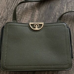 New Nine West Small Green Crossbody